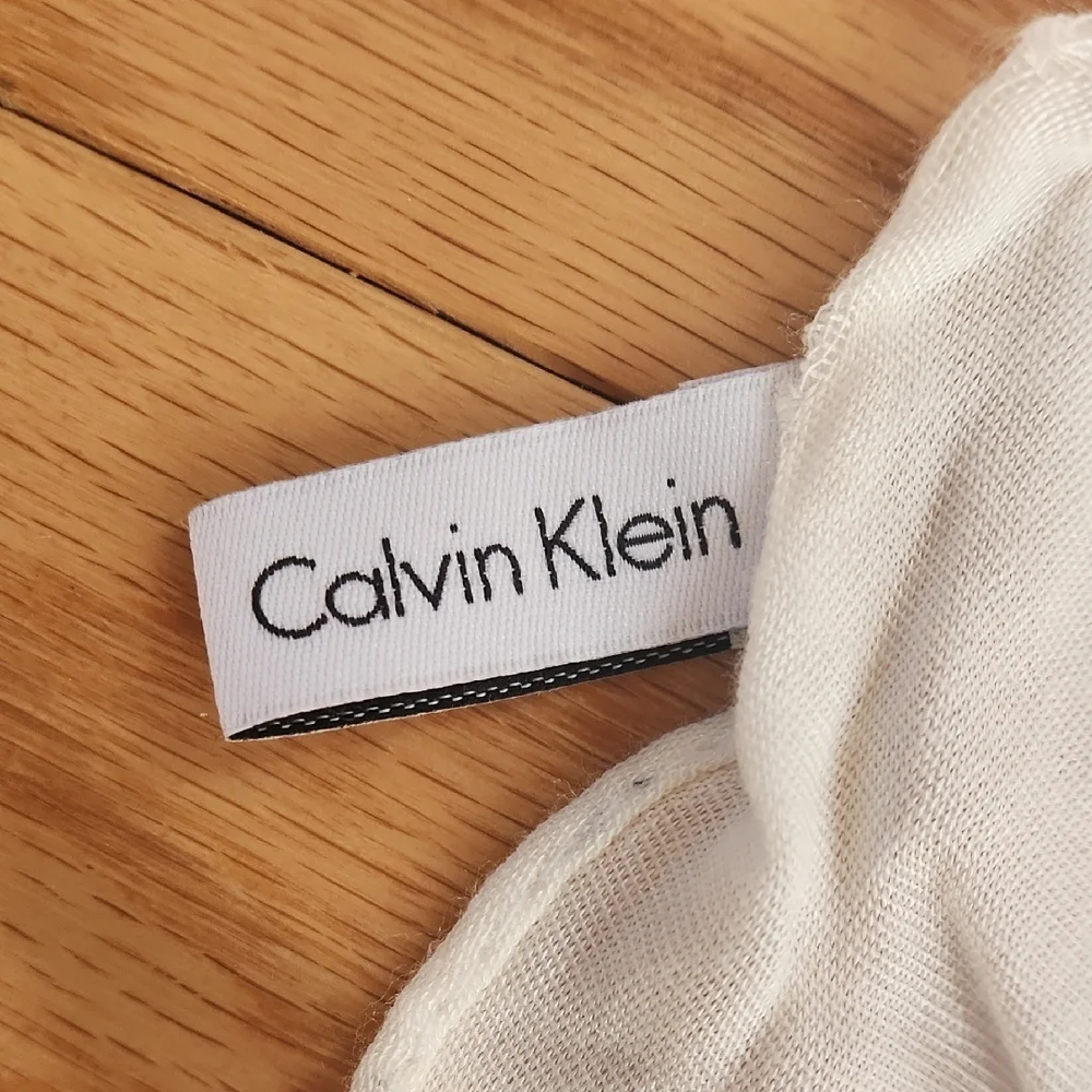 Calvin Klein Monochrome Women's Scarf Cream And Black
